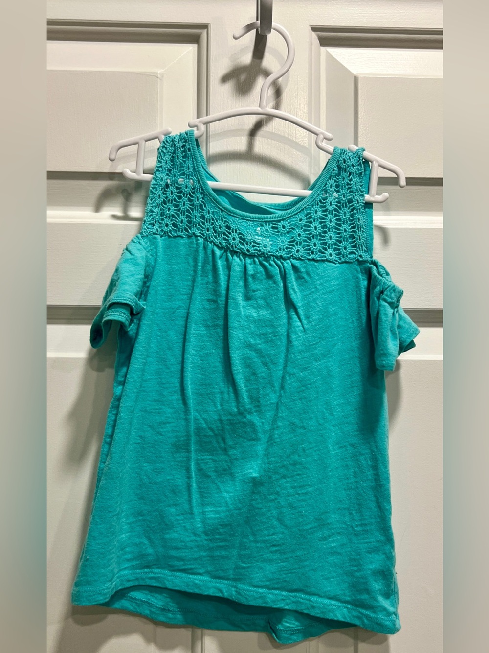 Girls Turquoise Carter’s Cold Shoulder Shirt (Size 4T)